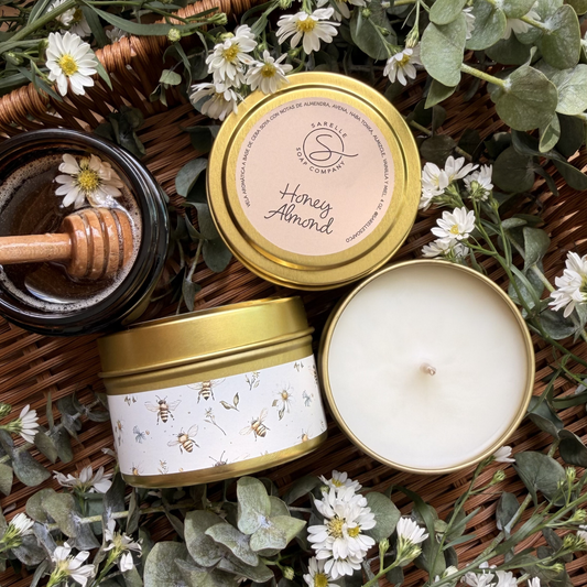 Vela Aromática Honey Almond, 4 oz