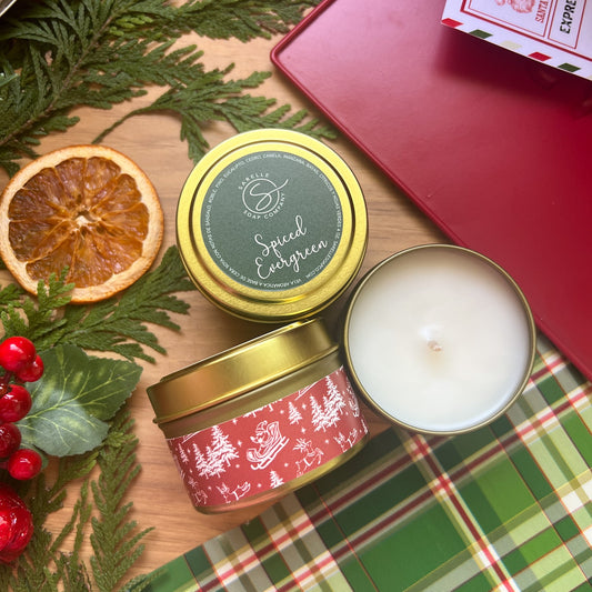 Vela Aromática Spiced Evergreen, 4 oz